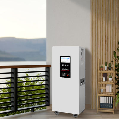 Wandmontierte Energiespeicherbatterie für Haushalte Universalrad 51.2V 300AH 15KWH mit 7-Zoll-Touchscreen